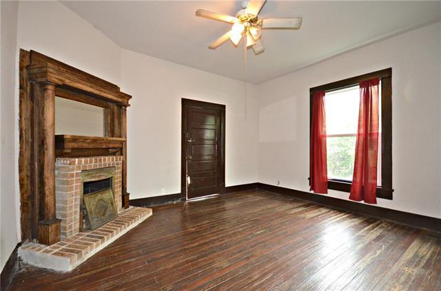 Building Photo - 1402 E Chaffin St