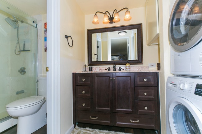 Building Photo - 411 Hobron Ln