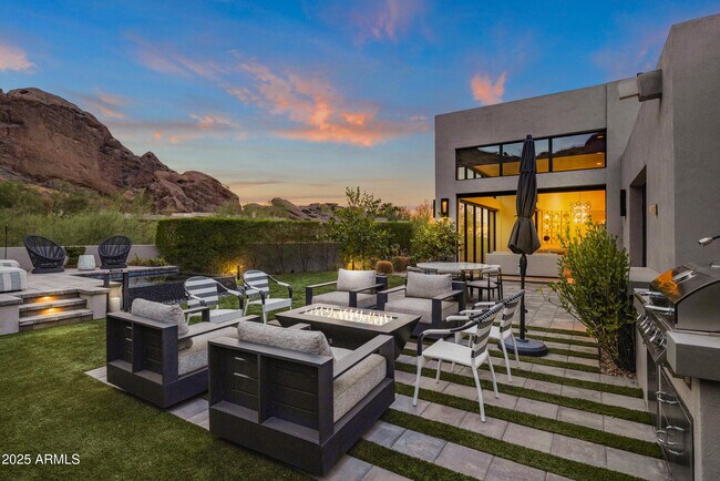 Building Photo - 5841 N Echo Canyon Cir