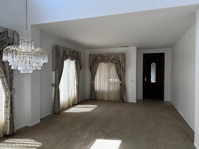 Building Photo - BOA2