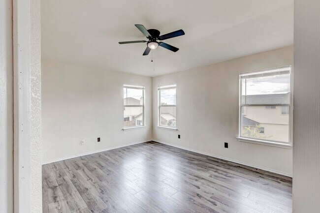 Building Photo - 4411 Causeway Ct