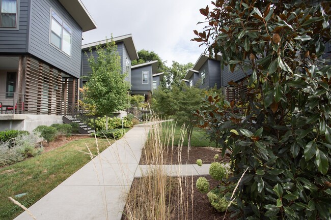 Building Photo - Beautifully Partially Furnished or Unfurni...