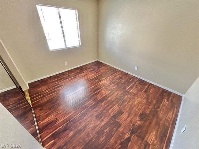 Building Photo - 749 Rock Springs Dr