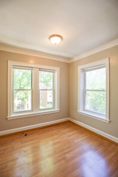 Building Photo - 5063 N Glenwood Ave