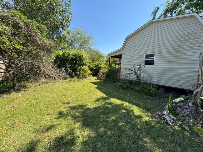 Building Photo - Pensacola - Inverness - 3 bedroom, 2 bathroom
