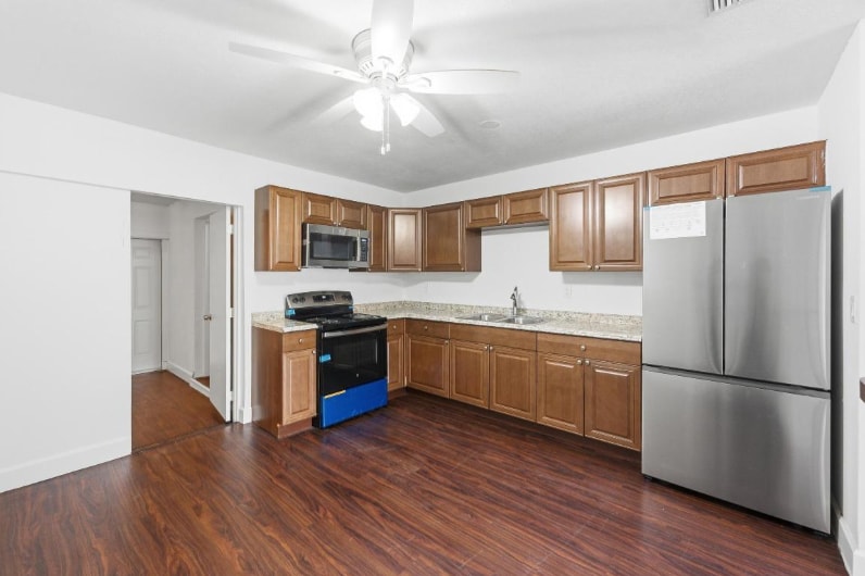 Building Photo - 3846 Roan Ln