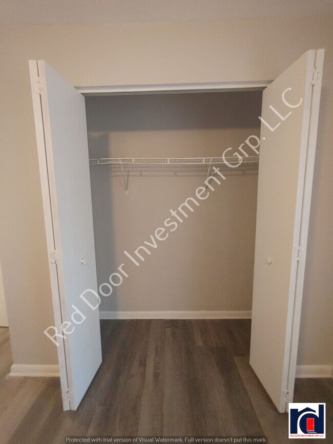 Building Photo - Updated 2 Bedroom 1 Bath Quadplex-Ocala!