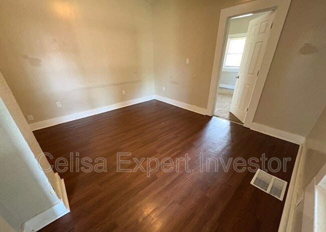 Building Photo - 1507 Sherman Blvd