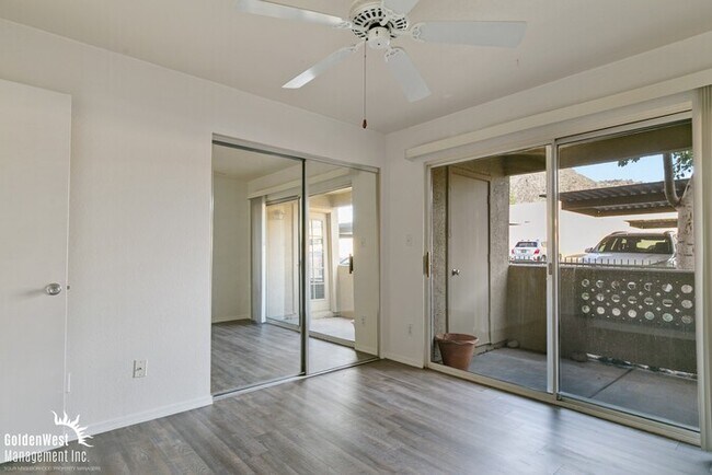 Building Photo - Beautiful 2Bdm 2Ba Condo at the Base of North Mountain Preserve!