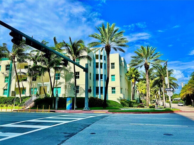 Building Photo - 9172 Collins Ave