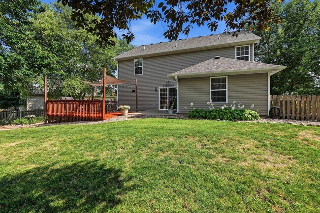 Building Photo - 4807 Manhasset Dr