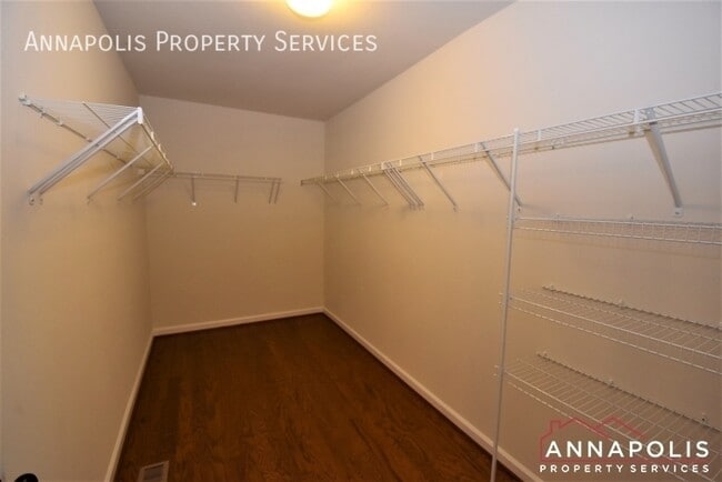 Building Photo - 7946 Monrovia Dr