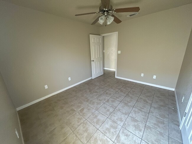 Building Photo - 1212 Powder River Dr