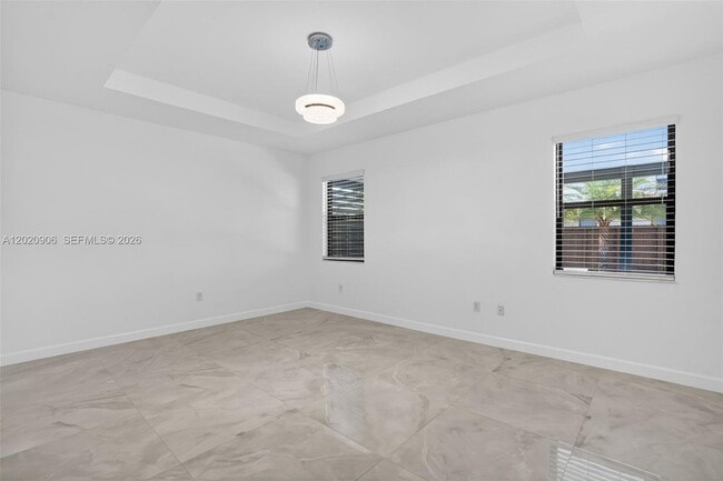 Building Photo - 2371 SE 1st Ct