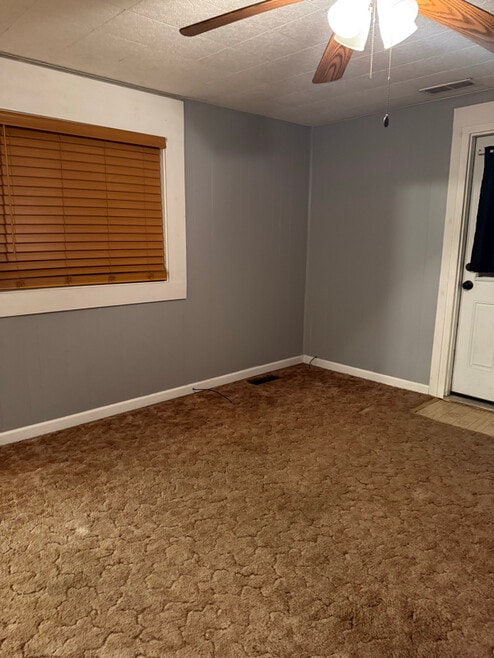 Building Photo - 11 Berry Rd