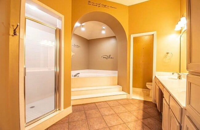 Building Photo - 126 Cottonwood Dr