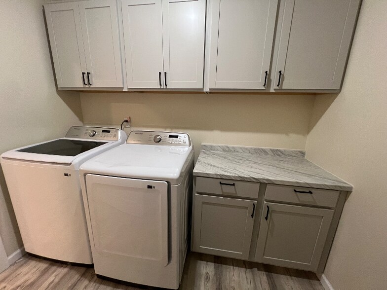 Building Photo - 1618 S 14th St