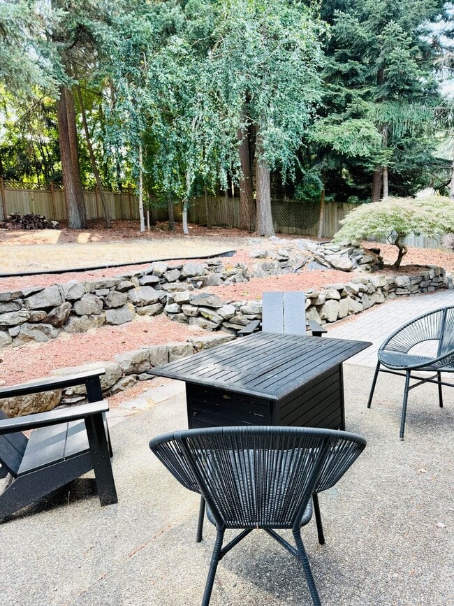Building Photo - 3305 12th Ave Ct NW