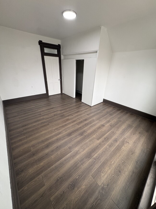 Building Photo - 253 W Morrison St