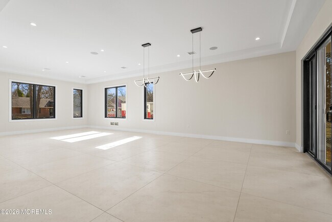 Building Photo - 150 Ampere Ave