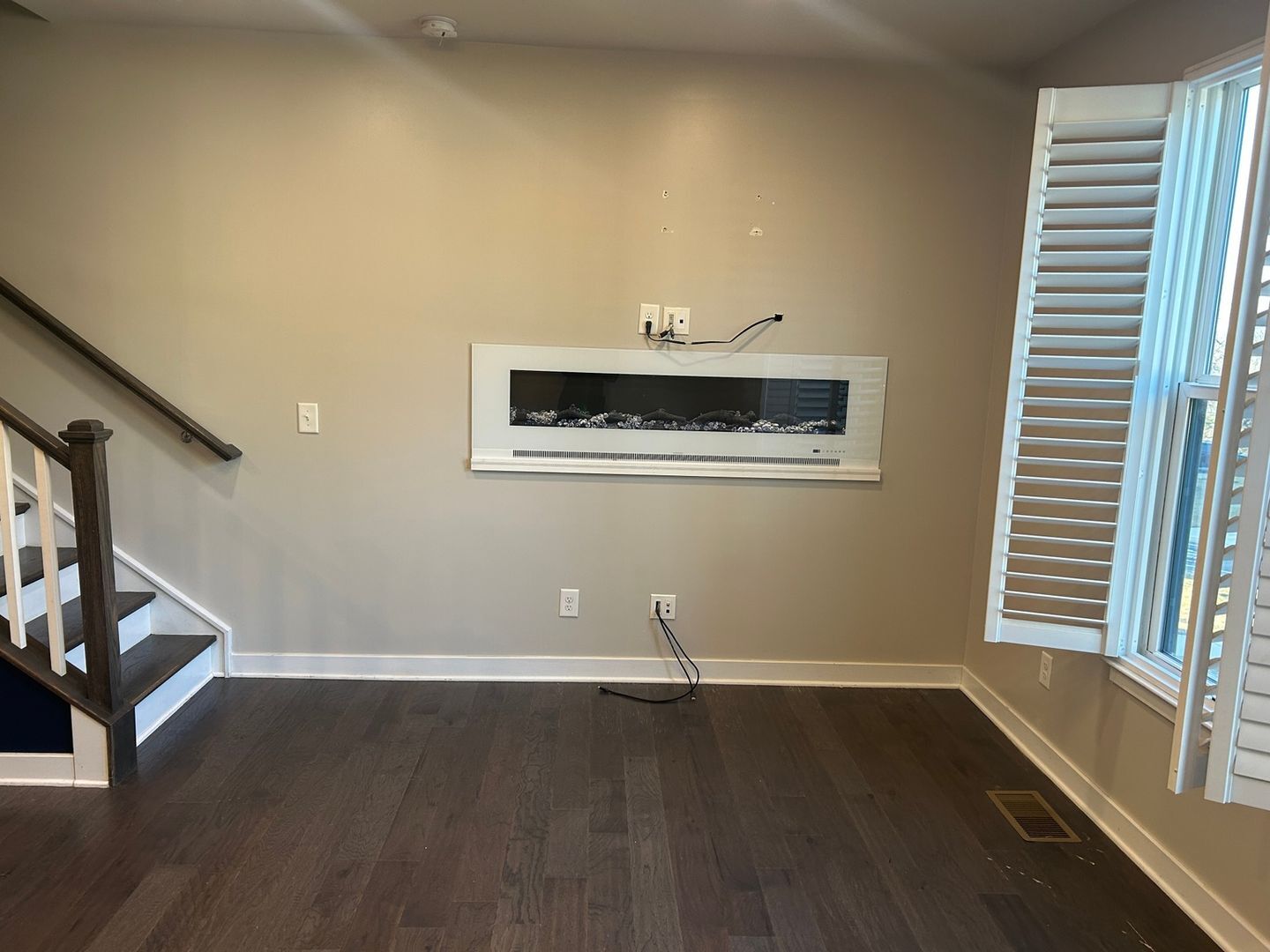 Building Photo - 317 Music Hall Wy