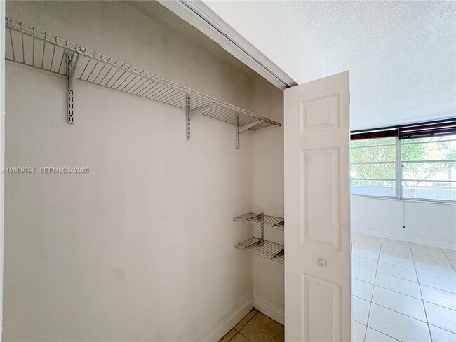 Building Photo - 2175 NE 170th St
