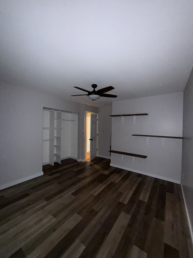 Building Photo - 6380 S Settlers Bay Dr