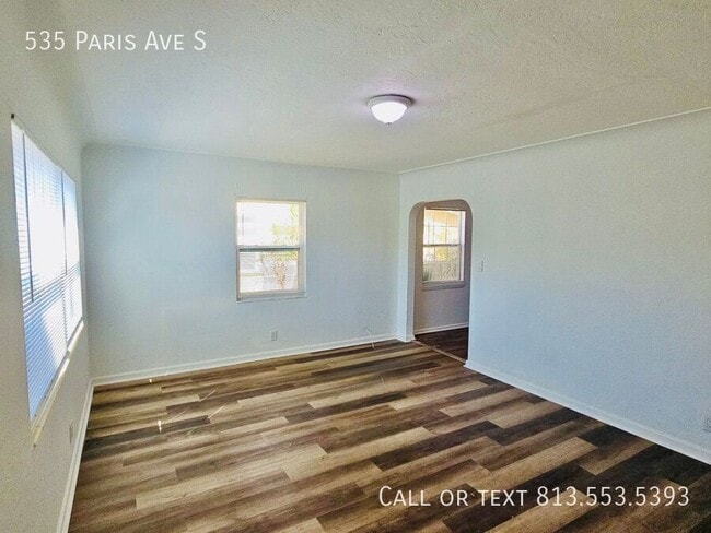 Building Photo - 535 Paris Ave S