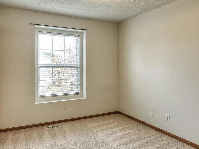 Building Photo - 6206 N 131st Ave