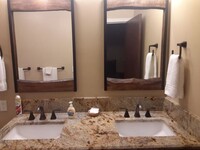 Building Photo - Seasonal Furnished rental