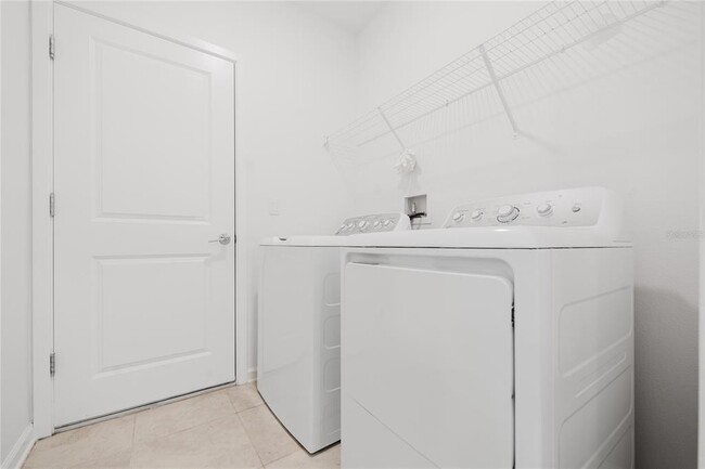 Building Photo - 2910 Black Birch Dr