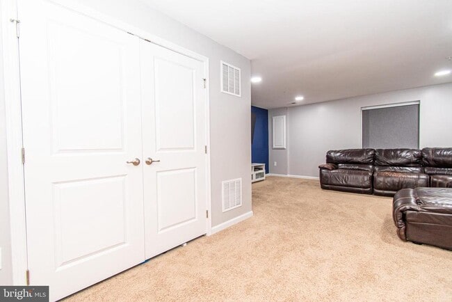 Building Photo - 4559 Tinder Box Cir
