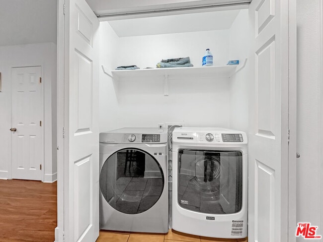 Building Photo - 10328 Firmona Ave