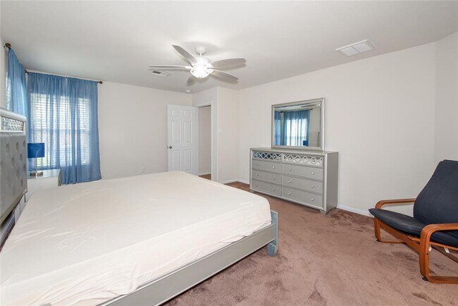 Building Photo - 2384 Elm Crossing Trail