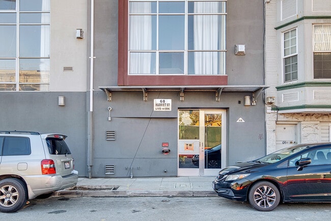 Building Photo - 68 Harriet St