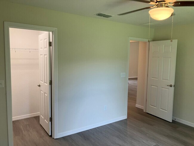 Building Photo - Beautiful 3BR/2BA Summerfield Home! NO APPLICATION FEE!