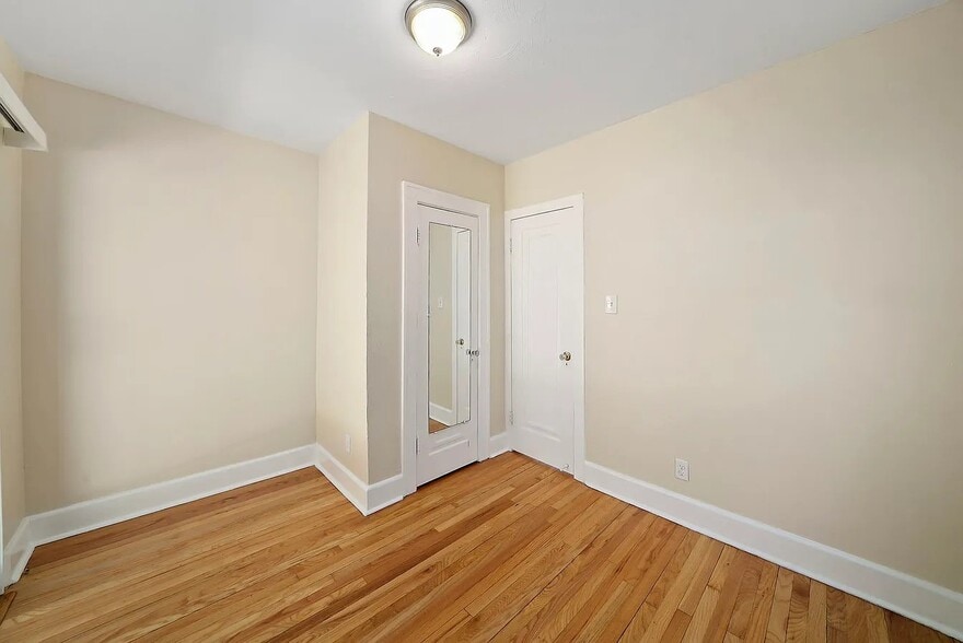 Building Photo - 511 Lyon Ave