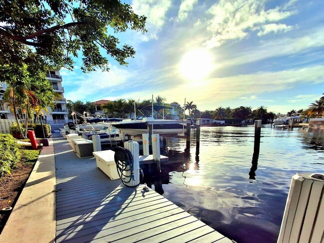 Building Photo - 1421 S Ocean Blvd