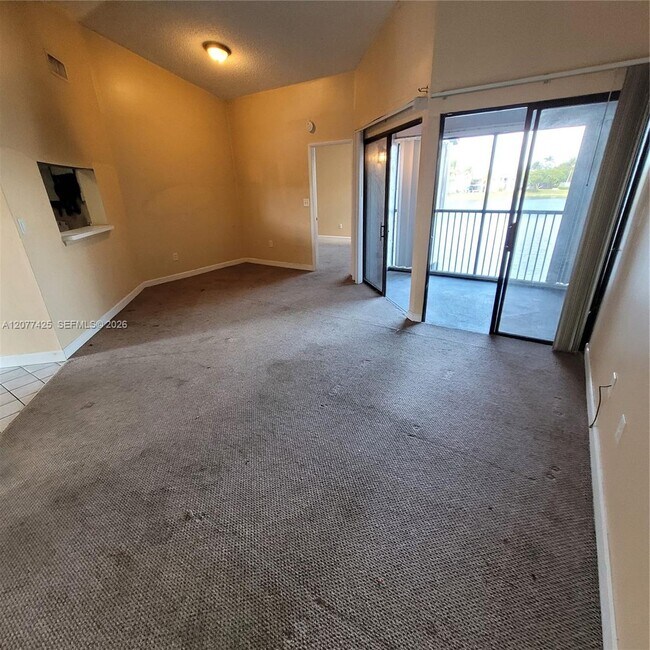 Building Photo - 1051 Jefferson Dr