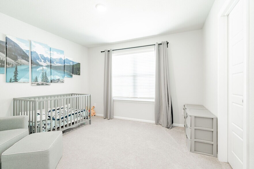 Upstairs Room 1 - 1812 Damianita Dr