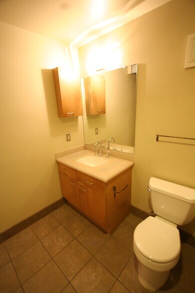 Building Photo - 300 Tijeras Ave NE