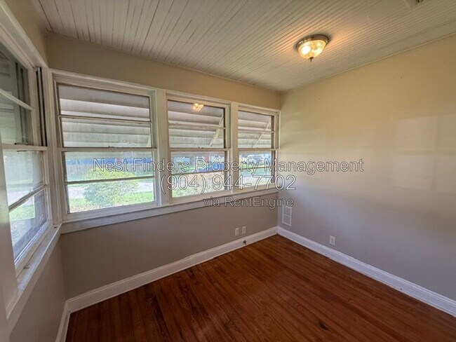 Building Photo - 1309 Macarthur St