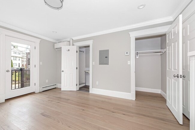 Building Photo - 600 Shirley St