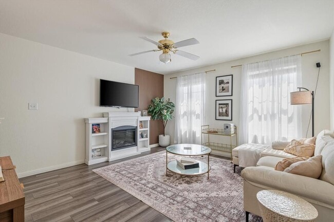 Building Photo - 232 Waterbuck Lp