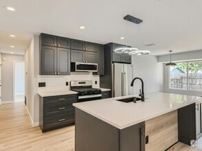 Building Photo - 10608 Barnhill Dr