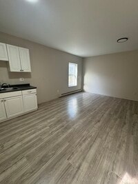 Building Photo - 50 Hunters Ave