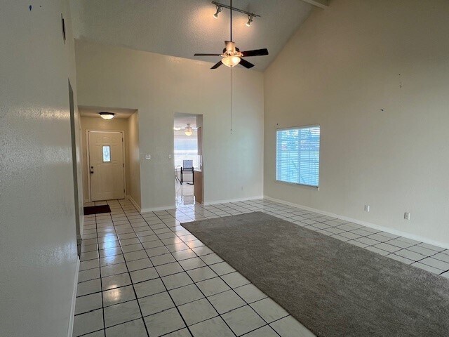Building Photo - 1803 Foxlake Dr