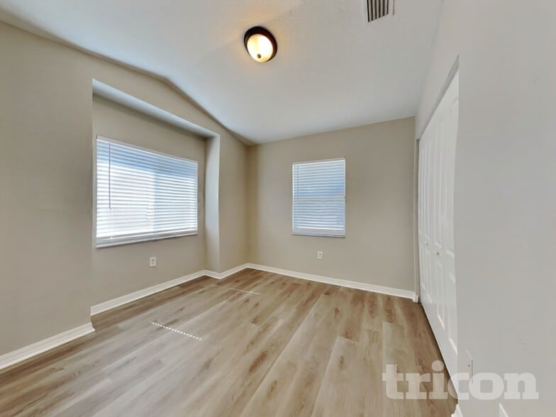 Building Photo - 3411 20th St W