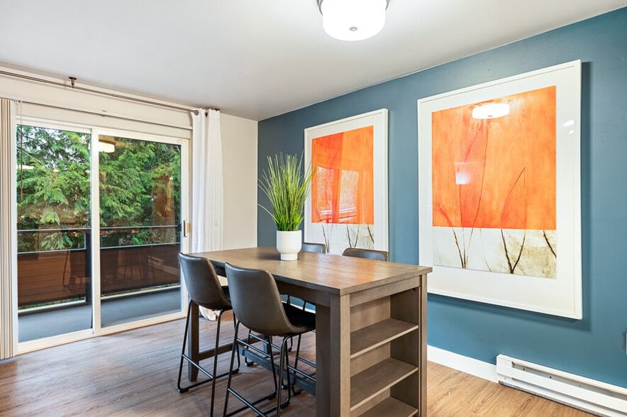 Building Photo - 540 104th Ave SE