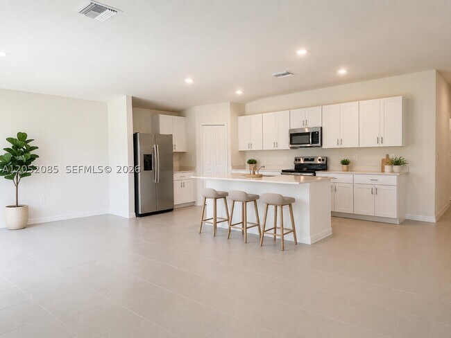 Building Photo - 17332 Cantu Ct